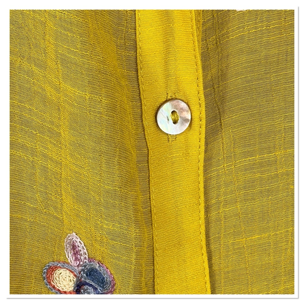 fig and flower Yellow Boho Floral Embroidered Button Roll Tab Sleeve Blouse Sz L - Picture 4 of 7